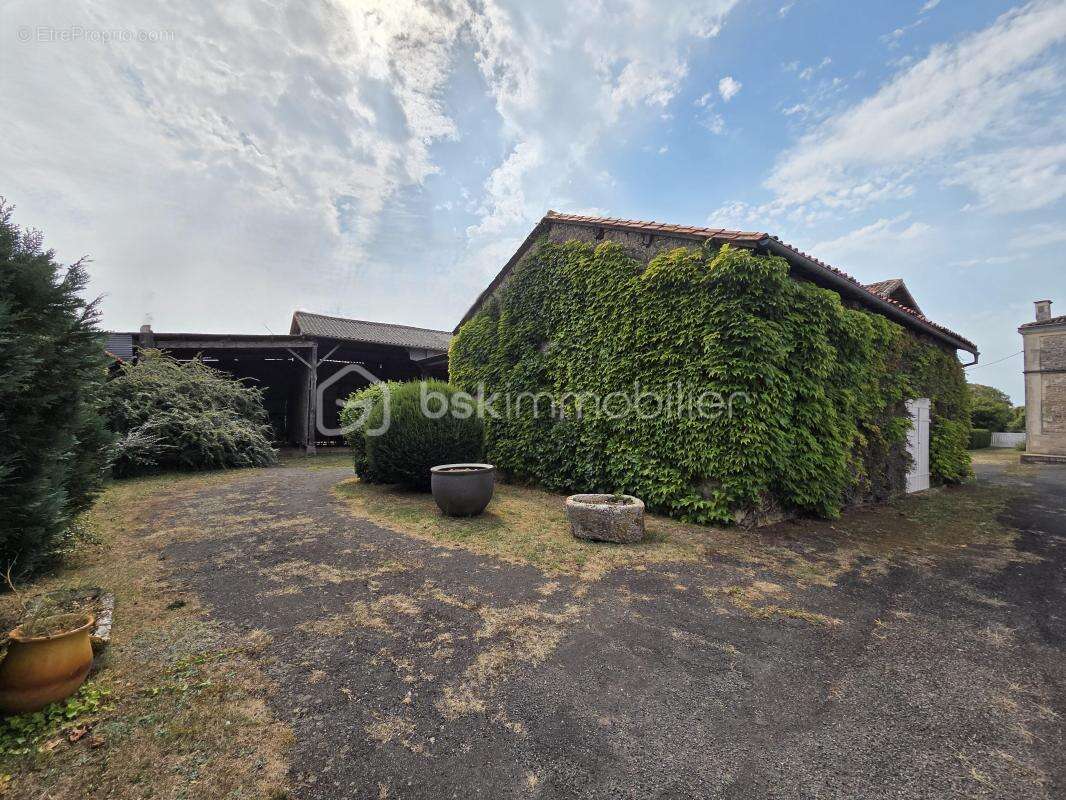 Maison à LA MAGDELEINE