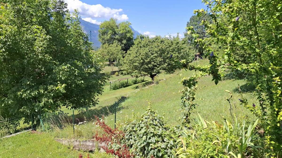 Maison à SAINT-GEORGES-DE-COMMIERS