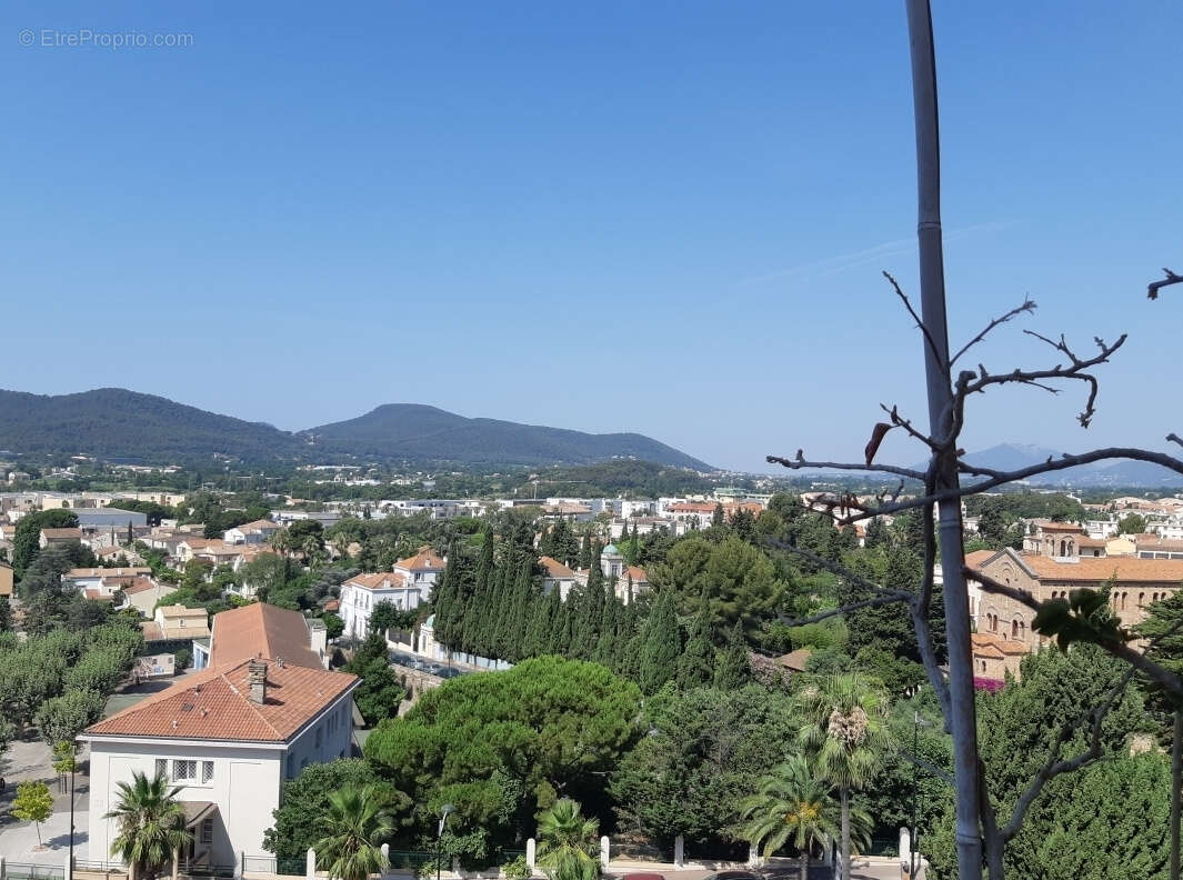 Appartement à HYERES