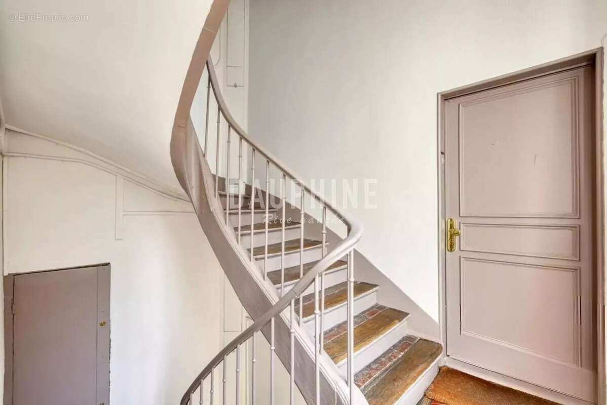 Appartement à PARIS-6E