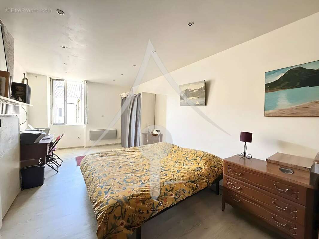 Maison à LAVERNOSE-LACASSE