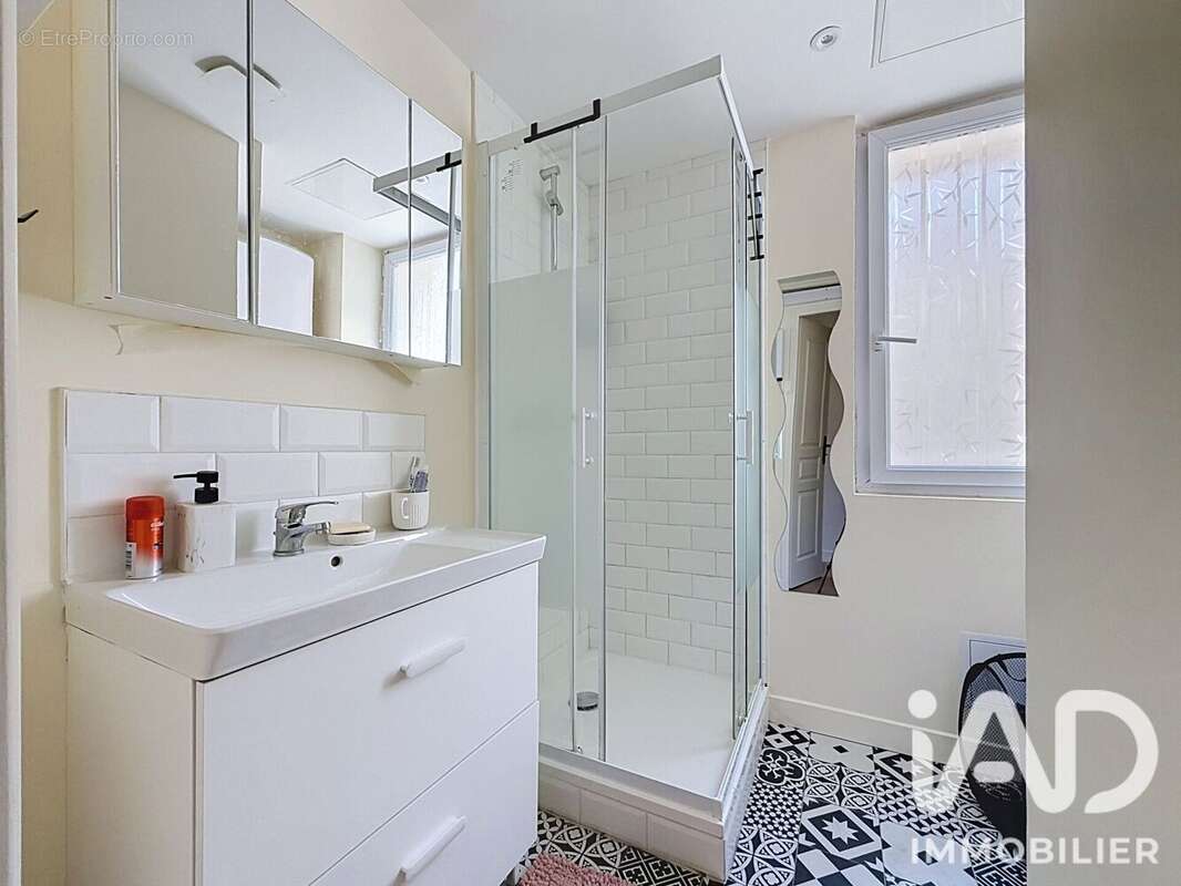 Maison 120 m² à Saint-Pierre-Du-Perray  - photo 6
