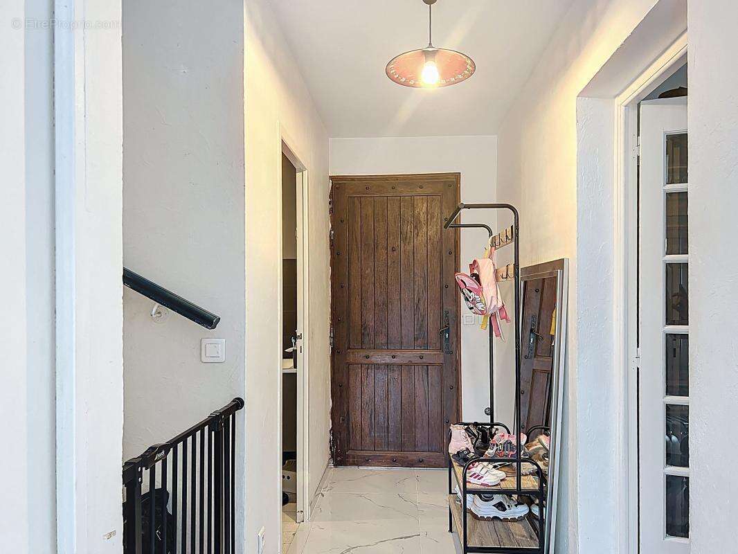 Maison à VILLENEUVE-LOUBET