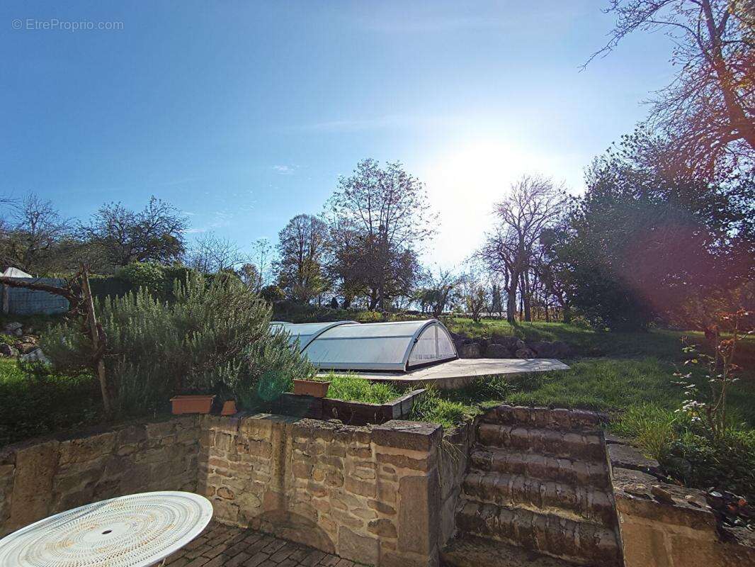 Appartement à SAINT-BENIN-D&#039;AZY