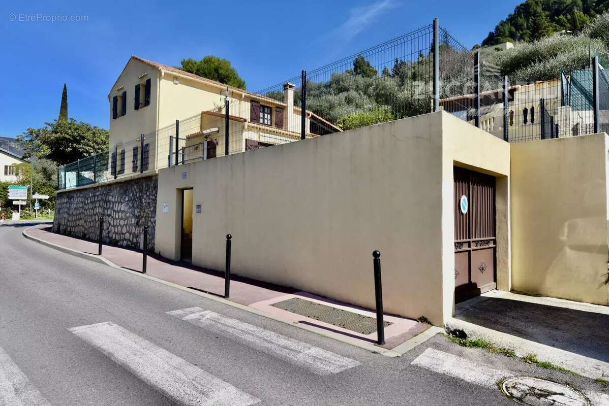 Maison à SAINT-MARTIN-DU-VAR