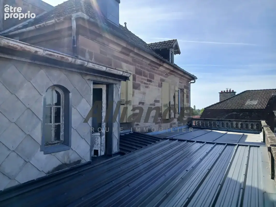 Appartement  dans  le  centre  historique  luxeuil - photo 3