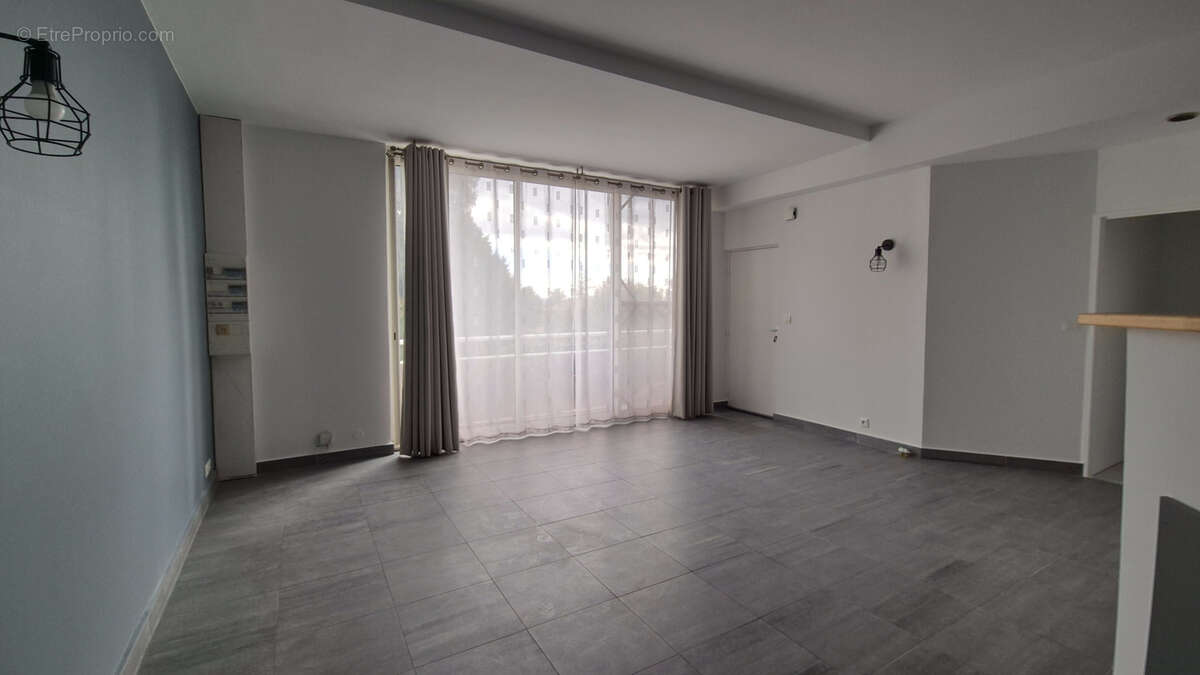 Appartement à PONT-SAINT-ESPRIT