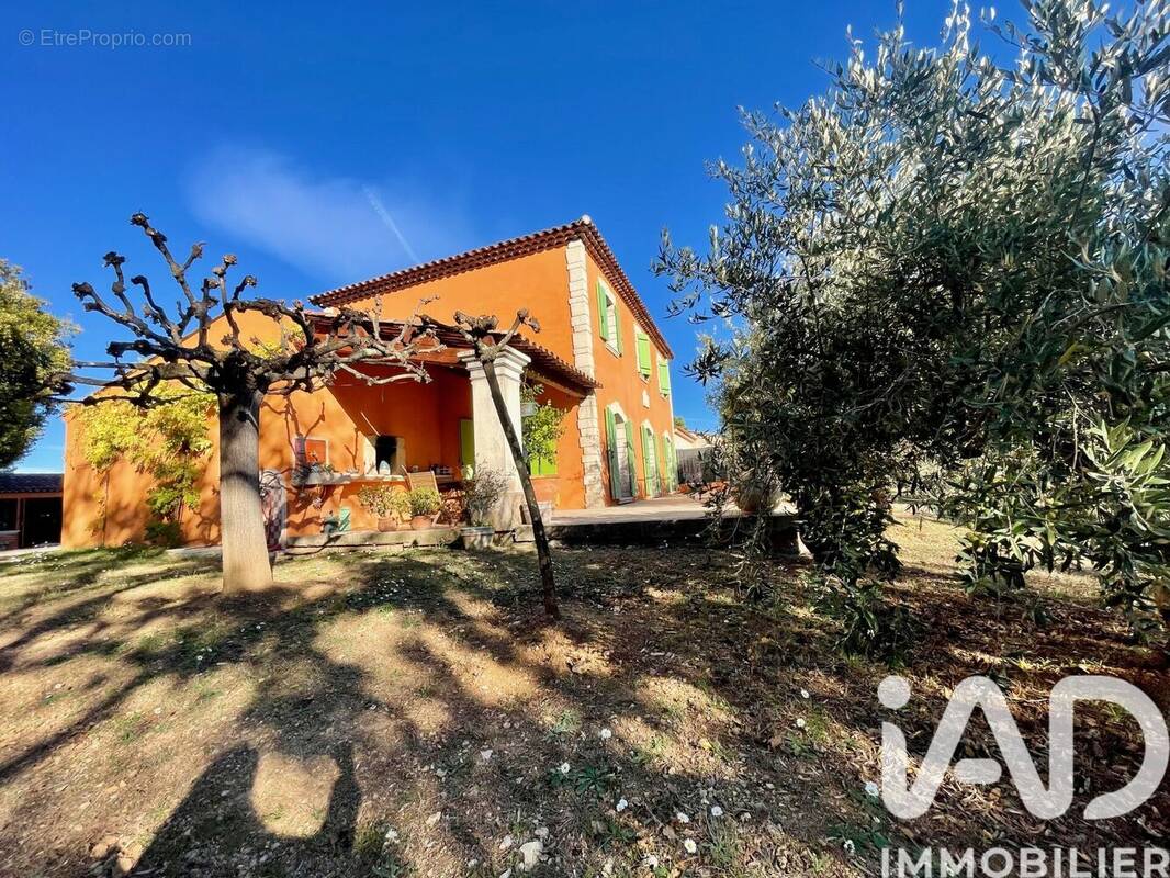 Photo 1 - Maison à TRANS-EN-PROVENCE