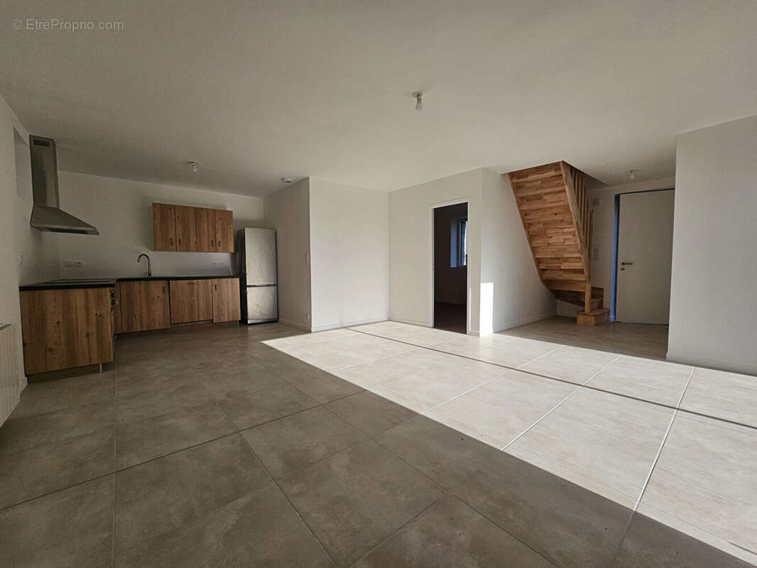 Maison en pierre entièrement rénovée - Sens-de-Bretagne - 4 chambres -Proche commodités - photo 3