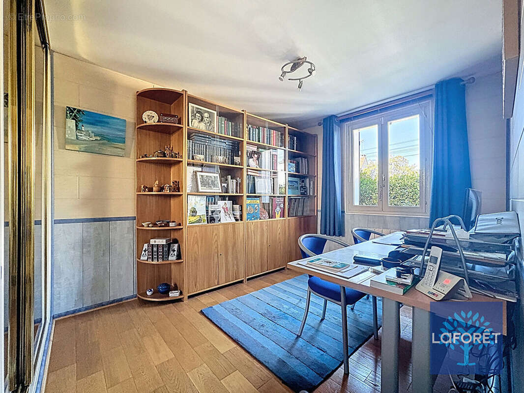 Maison à CHILLY-MAZARIN