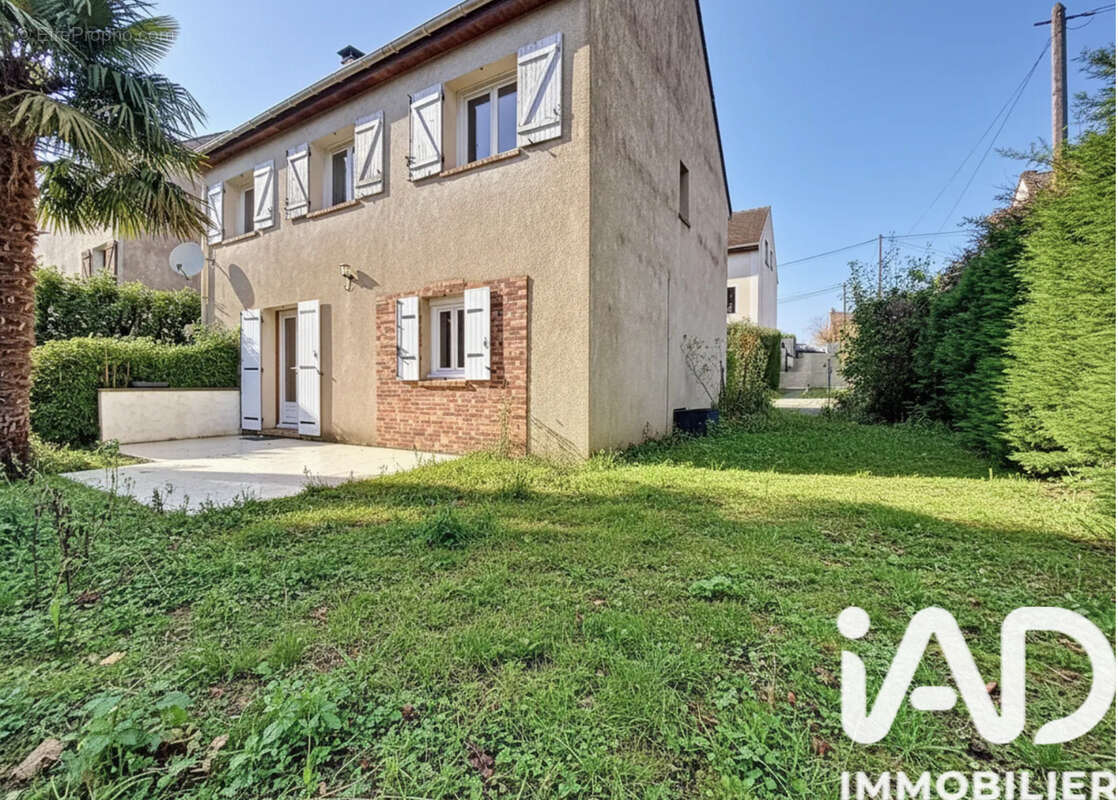 Photo 3 - Appartement à CRECY-LA-CHAPELLE