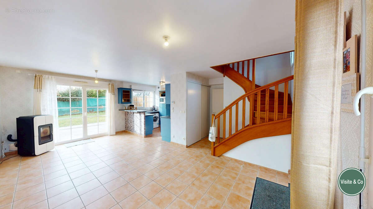 Maison à LAIZE-LA-VILLE