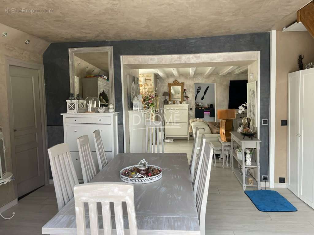 Maison à ROZAY-EN-BRIE