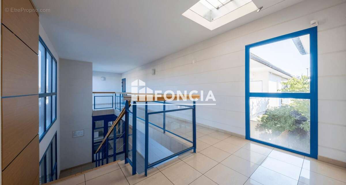 Appartement à FROUZINS