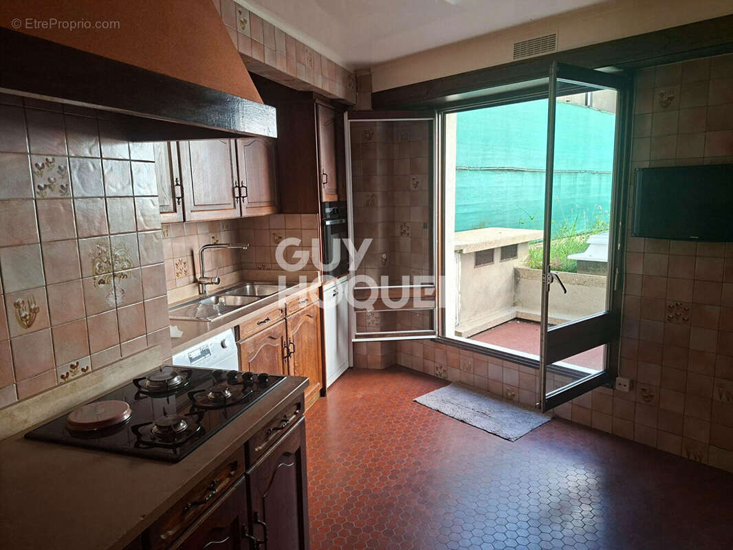 Appartement à PARIS-12E