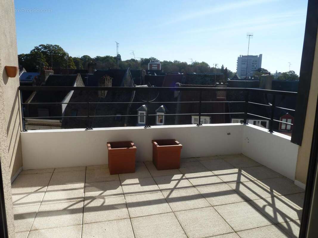 Appartement 110 m² à Cambrai  - photo 2