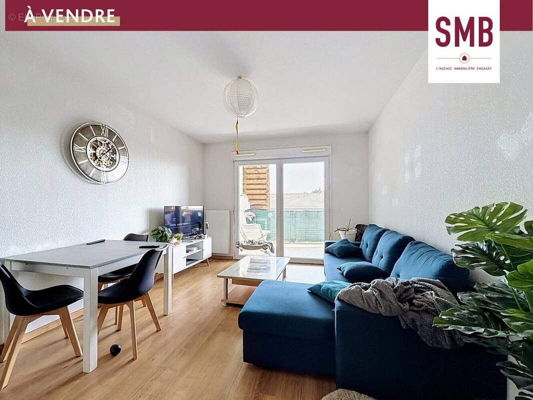 Appartement à LONS