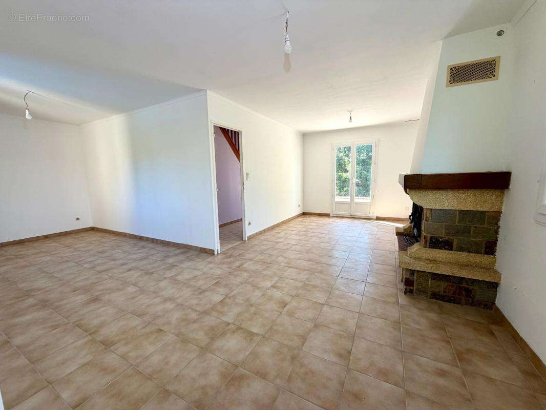 Maison avec vie de plain-pied, 3 chambres, sous-sol complet et terrain de 5 000 m² – Proche Lisieux - photo 8