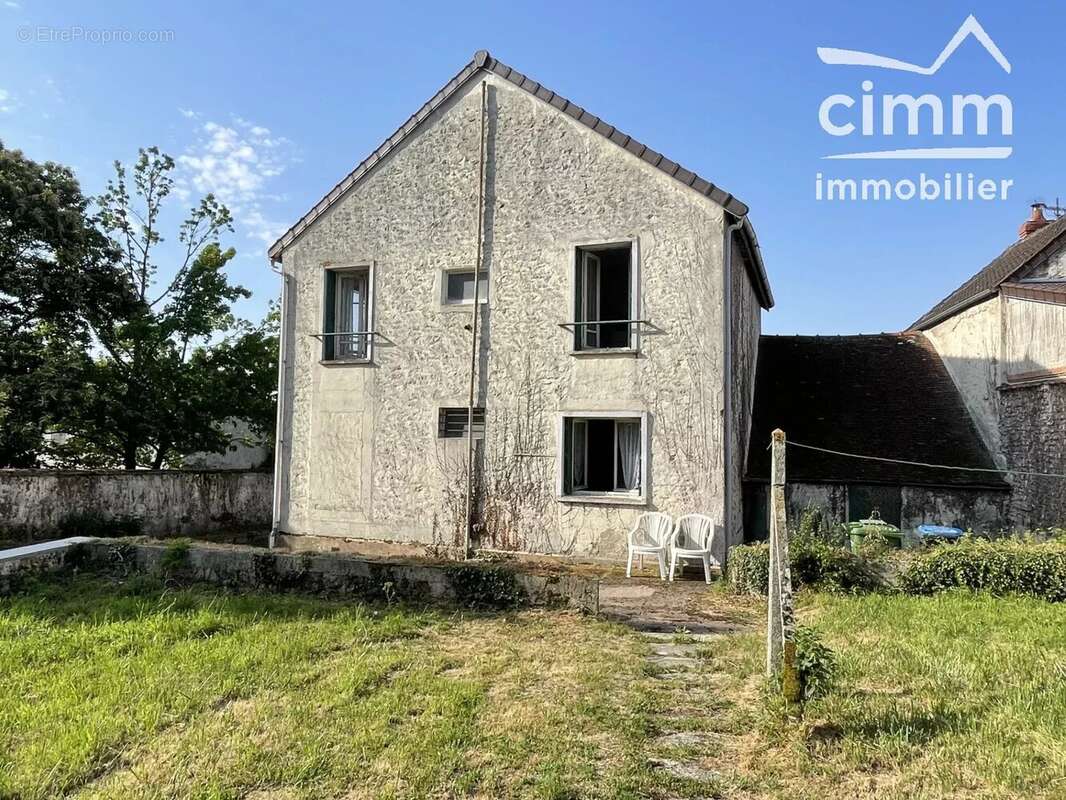 Maison à COULOMMIERS