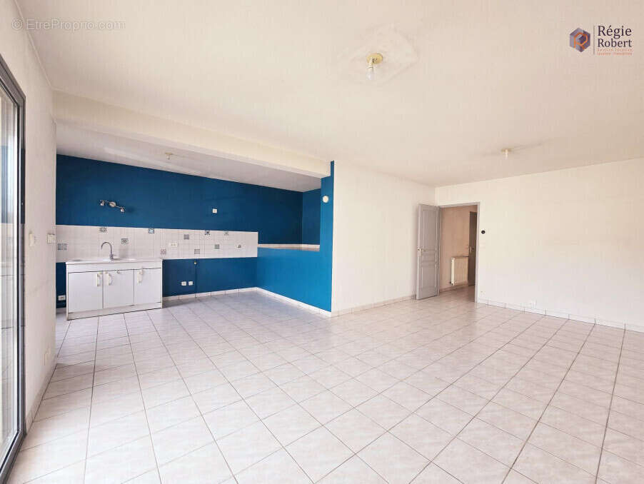 Appartement à ANSE
