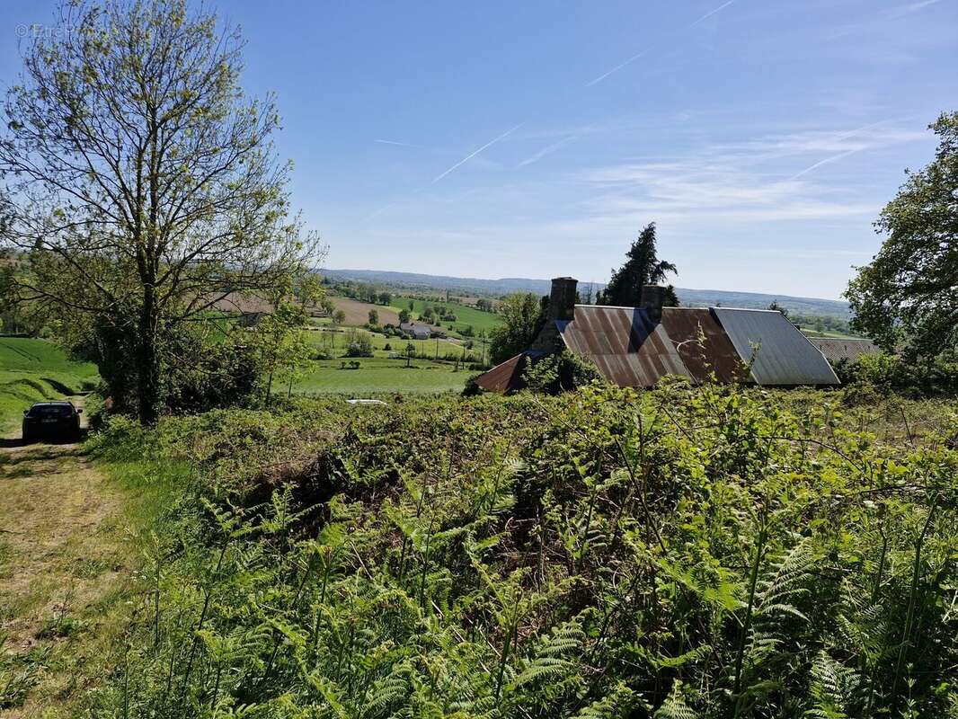 Maison à LANDELLES-ET-COUPIGNY