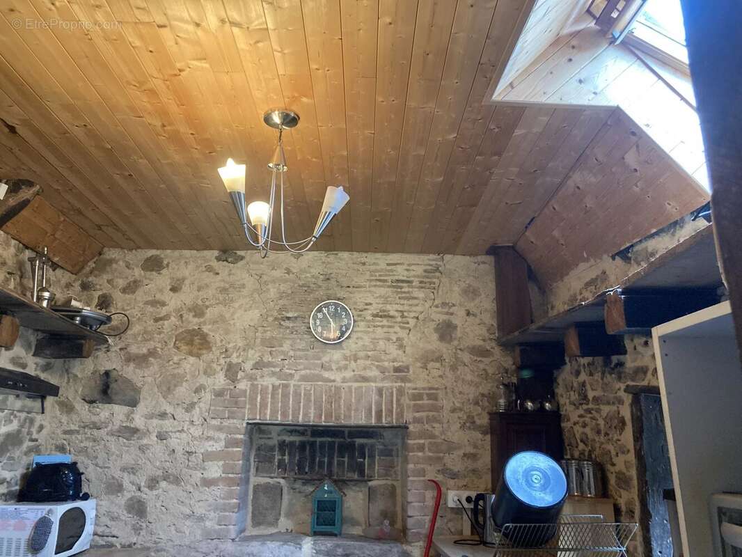 Maison à LADIGNAC-LE-LONG