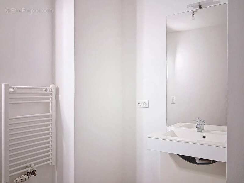 Appartement à SAINT-JACQUES-DE-LA-LANDE