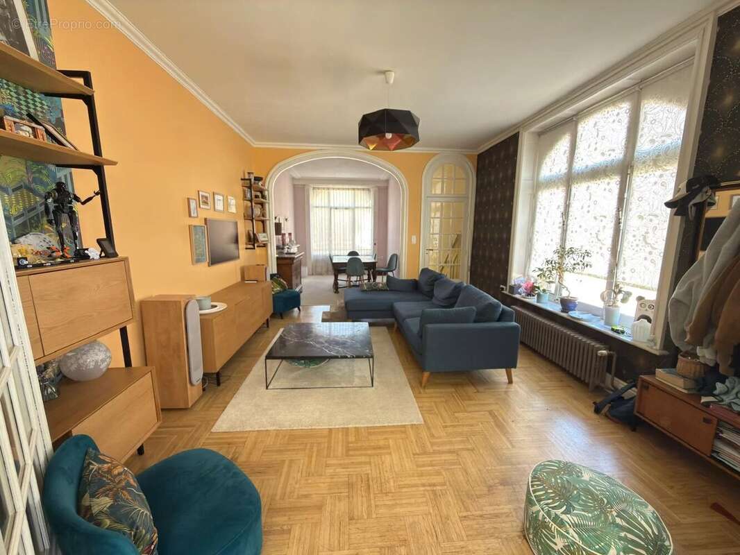 Maison à CROIX