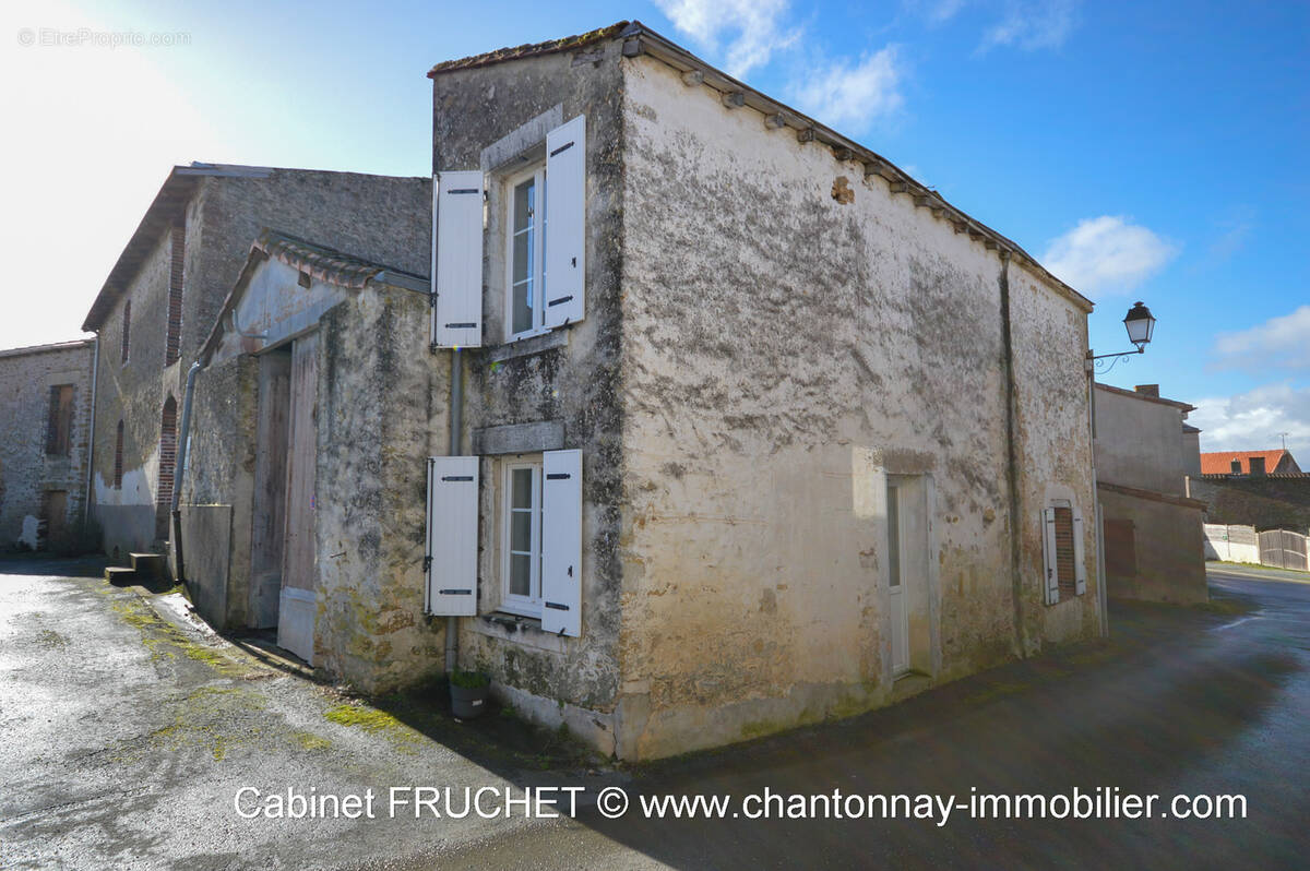 Maison à SIGOURNAIS