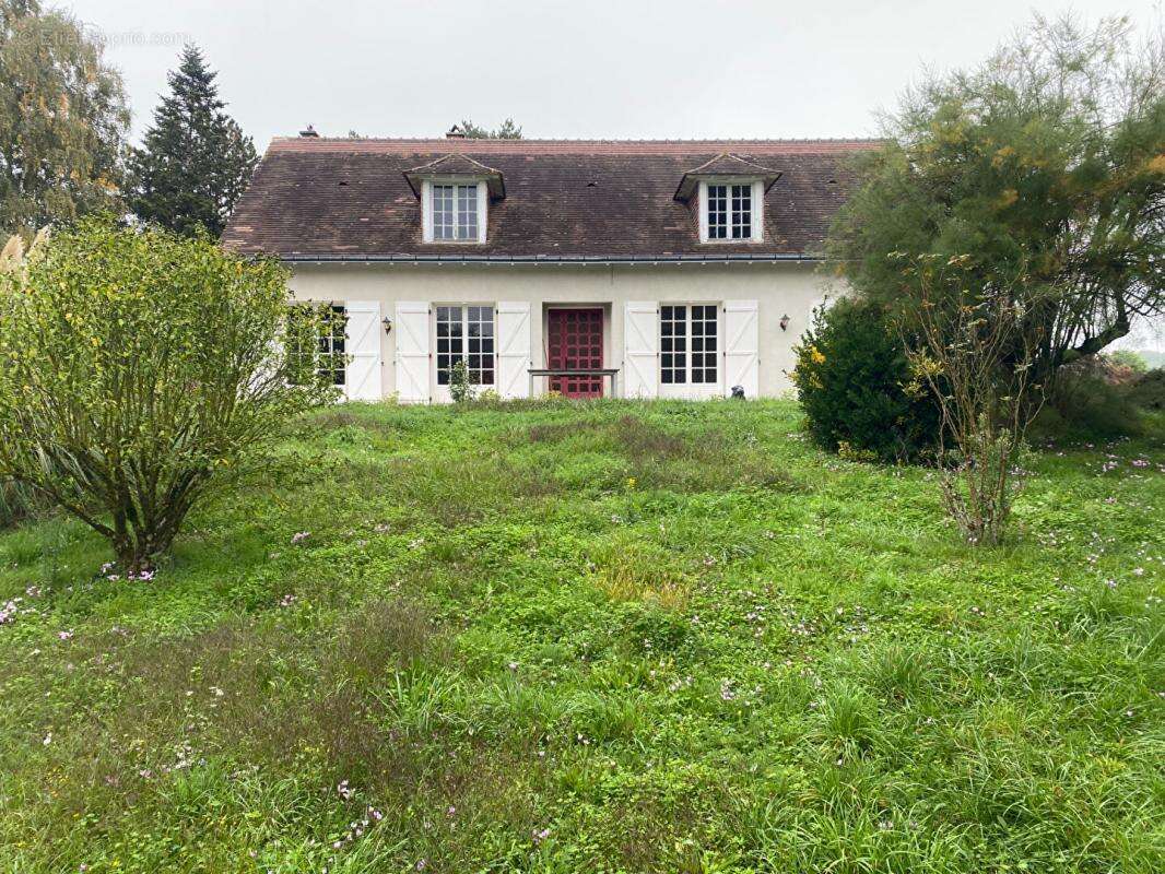 Maison à POULIGNY-SAINT-PIERRE