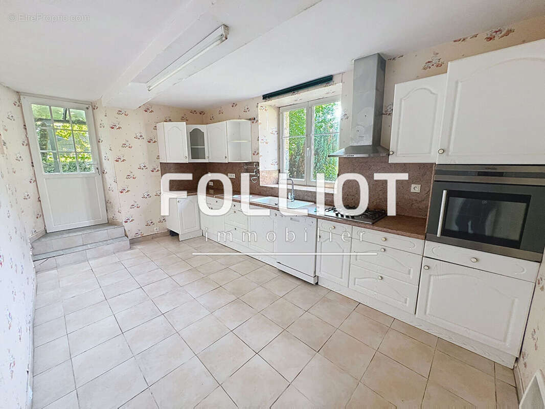 Maison à SAINT-SAUVEUR-LENDELIN