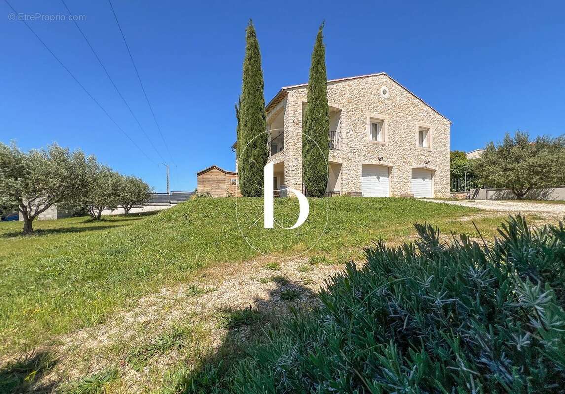 Maison à GOUDARGUES