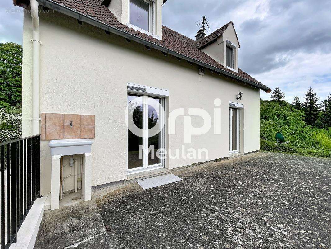 Maison à VAUX-SUR-SEINE
