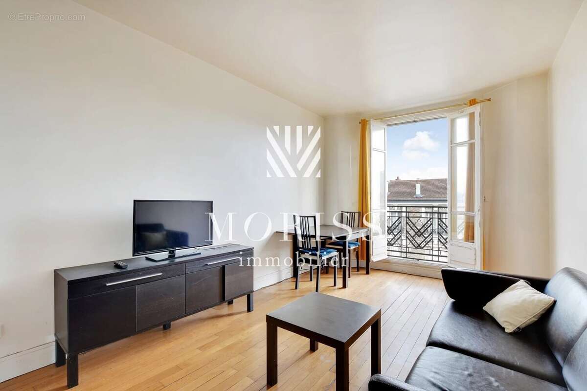Appartement à PARIS-15E