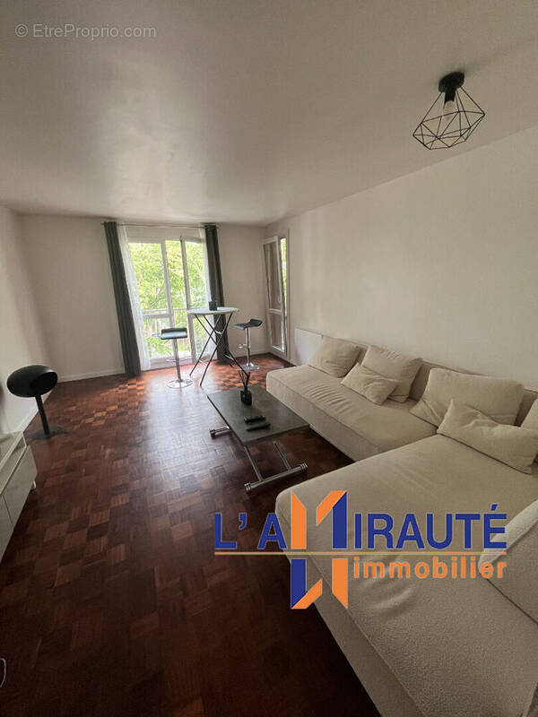 Appartement à MAISONS-LAFFITTE