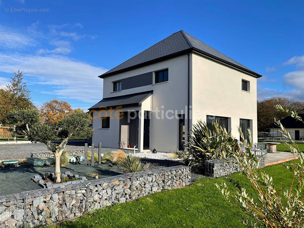 Maison à LE MOLAY-LITTRY