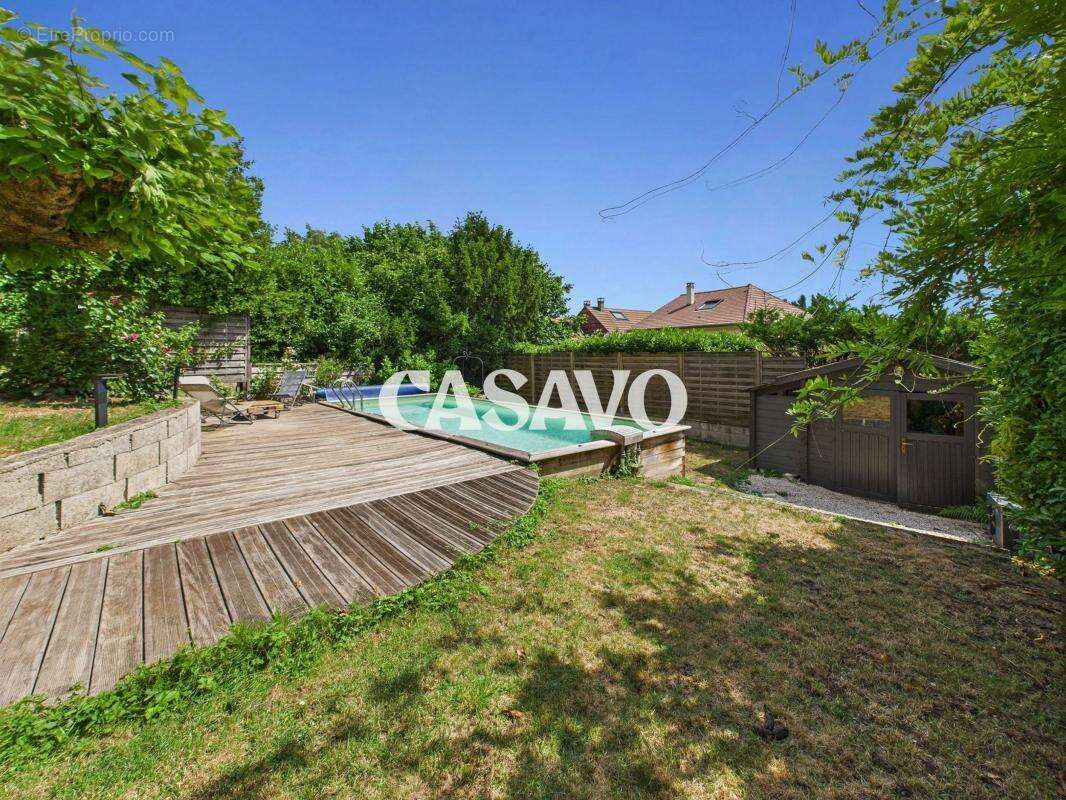 Maison à LE PLESSIS-ROBINSON