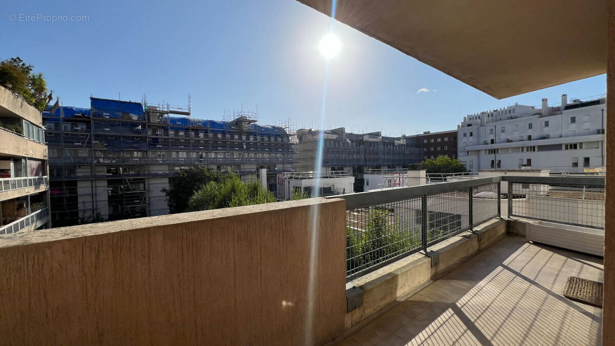 Appartement à PARIS-19E