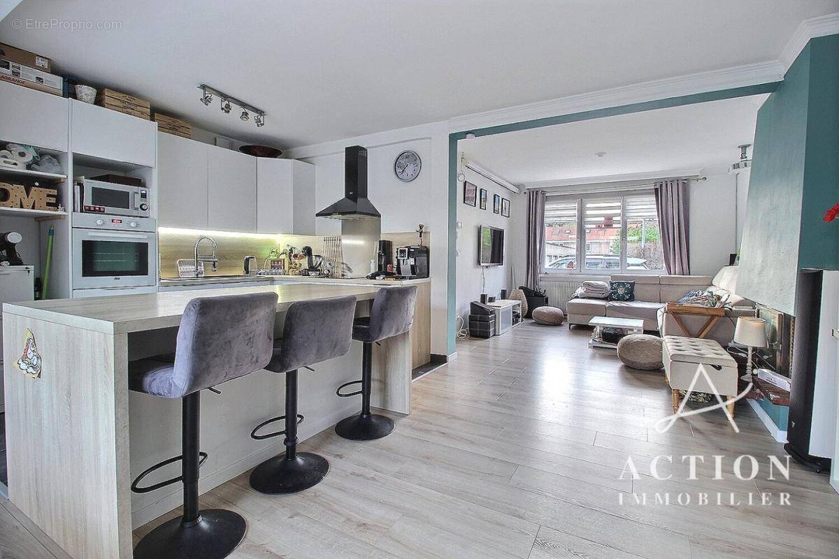 Maison à LYS-LEZ-LANNOY