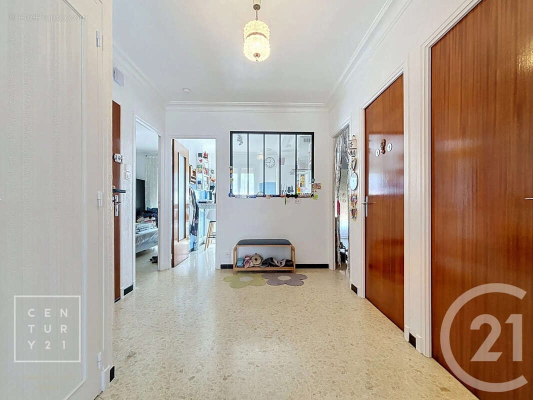 Appartement 76 m² à Perpignan  - photo 7