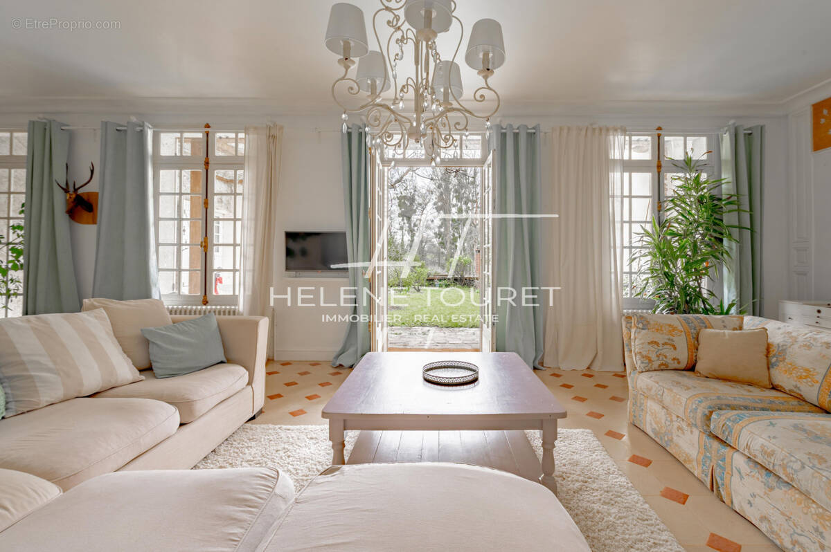 Maison à ORRY-LA-VILLE