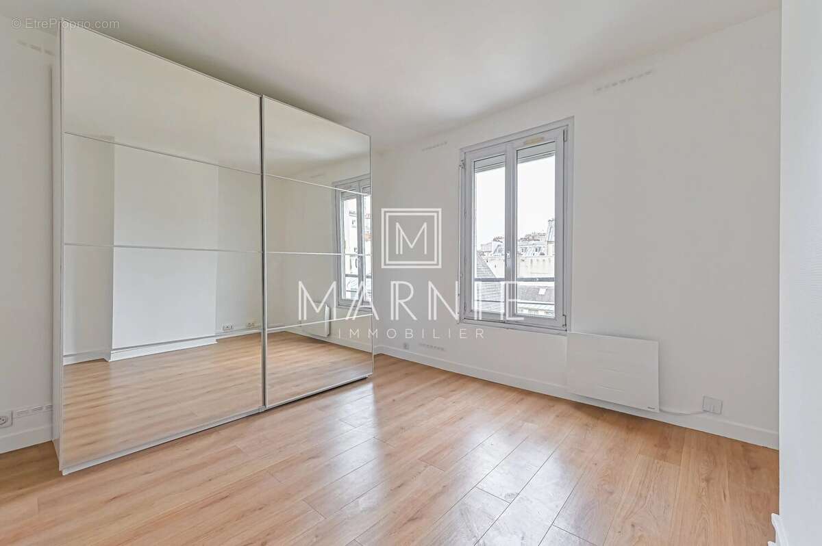 Appartement à PARIS-9E
