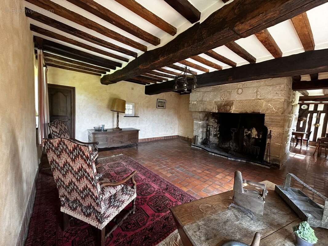 Maison à PONT-L'EVEQUE