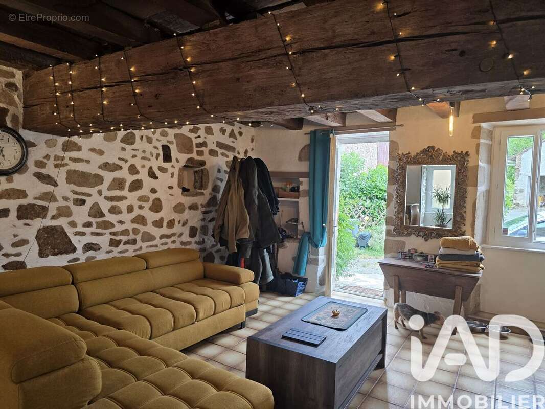 Maison 171 m² à Rancon  - photo 4