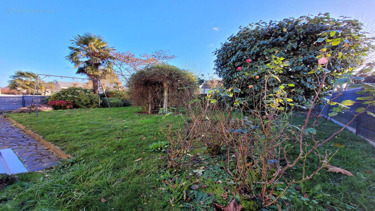 Maison à NOYAL-SUR-VILAINE