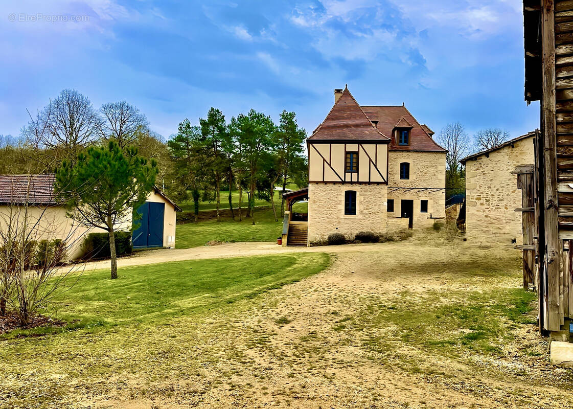Maison à BEAUMONT-DU-PERIGORD
