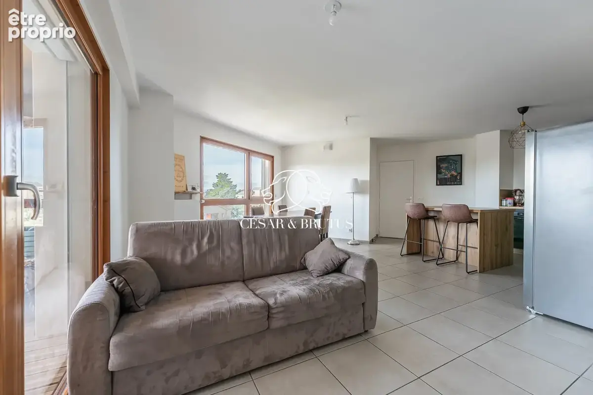 Appartement 4 pièces 84 m² à vendre à Saint-Priest (69800) - photo 7