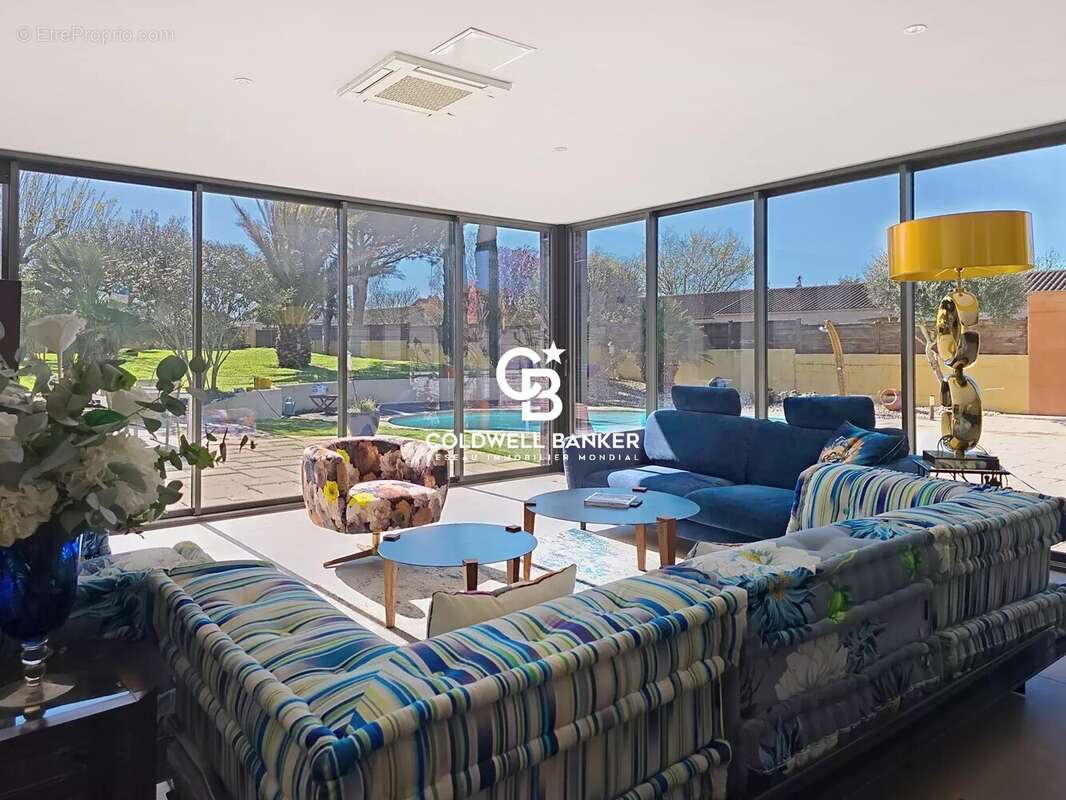 Maison à FONTENAY-LE-COMTE