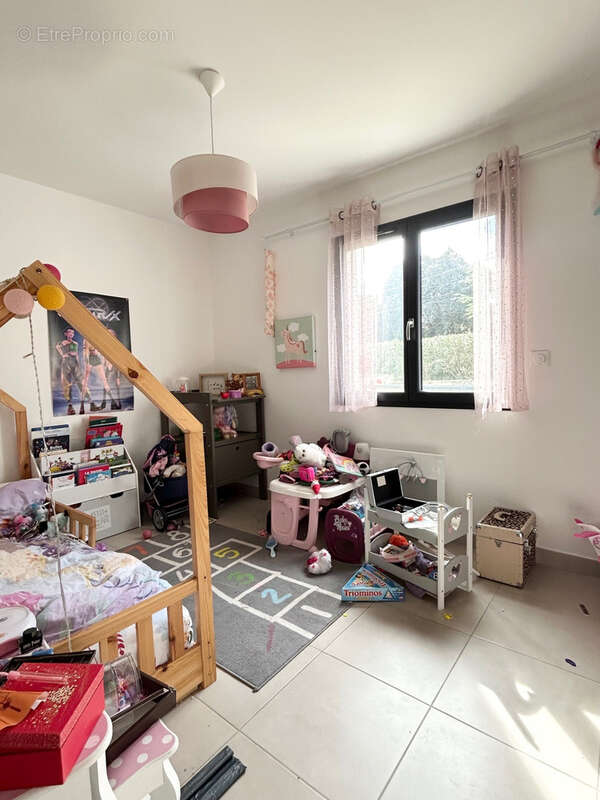 Maison à SAINT-QUENTIN-LA-POTERIE