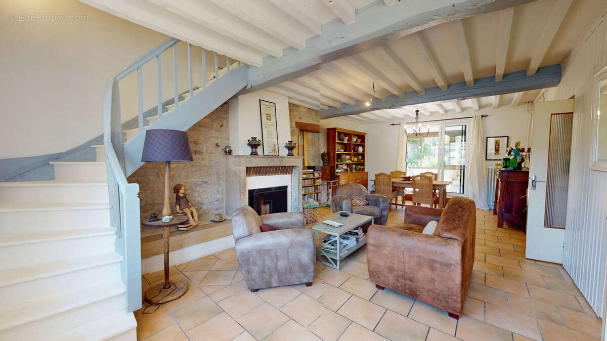 Maison à VERTRIEU